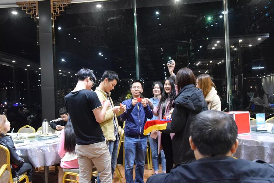 云里物里2019年年會盛典圓滿結束！